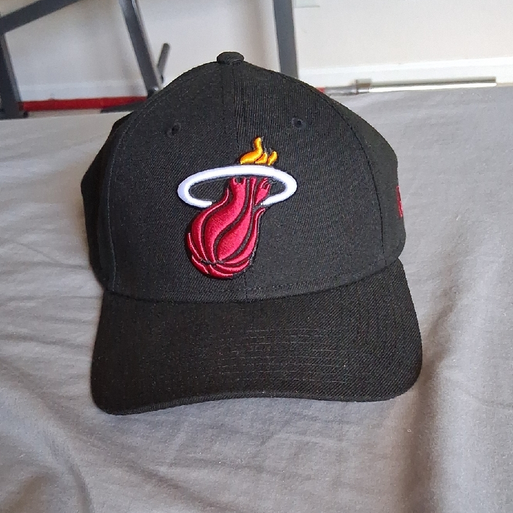 Black Miami Heat Cap